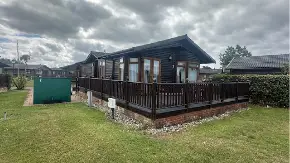 Omar Kingfisher Lodge 2004